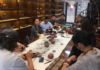 悦砂一一东篱七子宜兴论道(紫砂文化到雕塑文化)